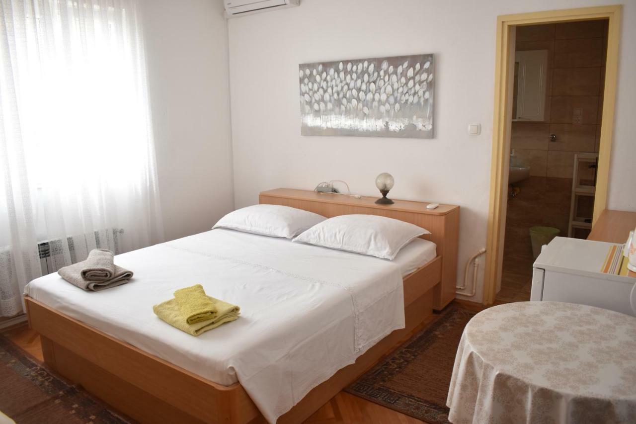 Guest House Micin Vodice Exterior foto