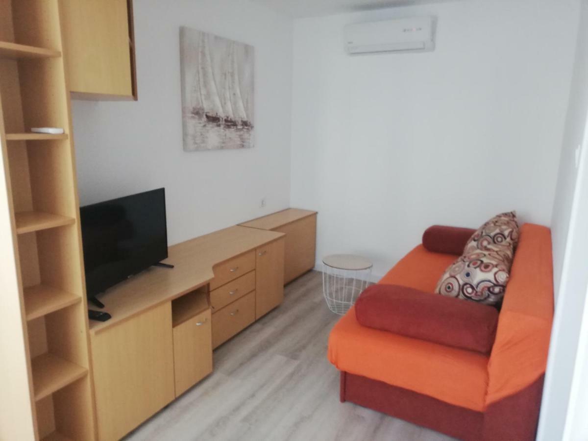 Guest House Micin Vodice Exterior foto