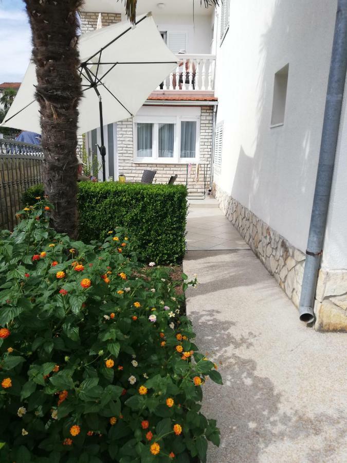 Guest House Micin Vodice Exterior foto