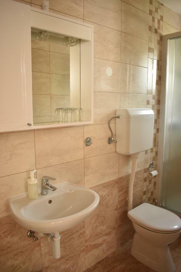 Guest House Micin Vodice Exterior foto