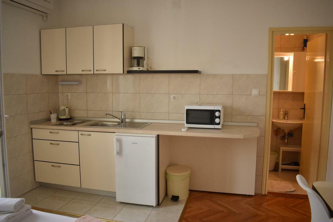 Guest House Micin Vodice Exterior foto